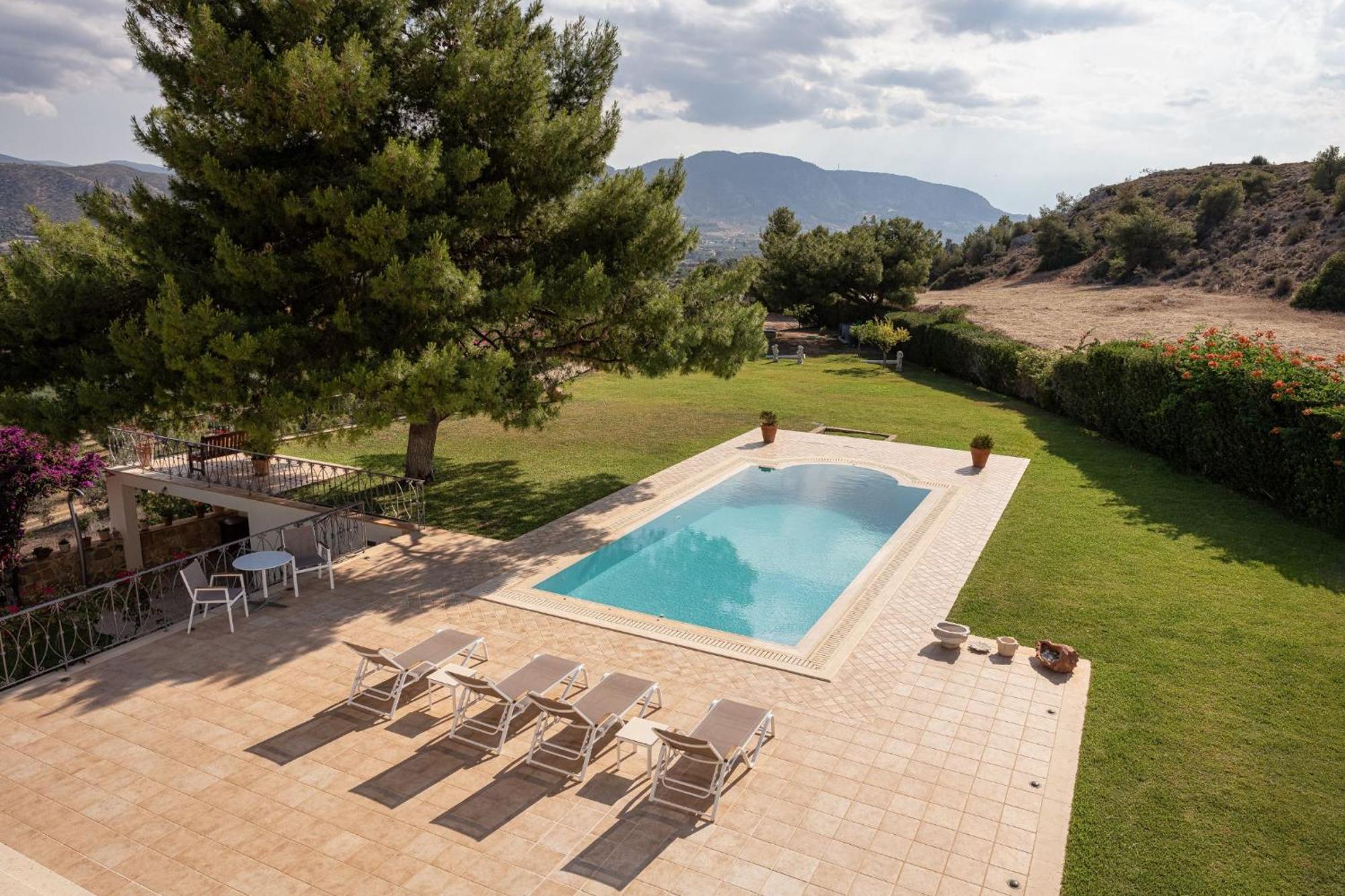 Villa Fantasia Isthmia Exterior photo